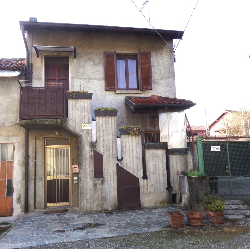 PORZIONE DI CASA IN CORTE SU 2 LIVELLI